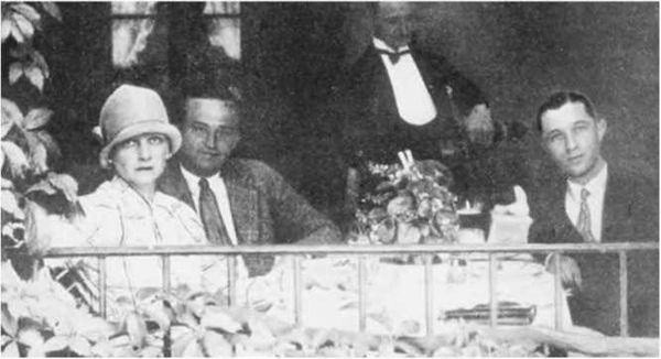 Кристер Йоргенсен - Гитлеровская машина шпионажа. Военная и политическая...