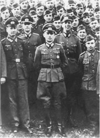 Кристер Йоргенсен - Гитлеровская машина шпионажа. Военная и политическая...