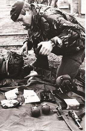 Александр Прищепенко - Шипение снарядов