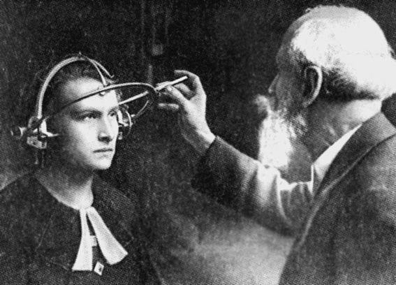 Василий Веденеев - 100 великих тайн Третьего рейха