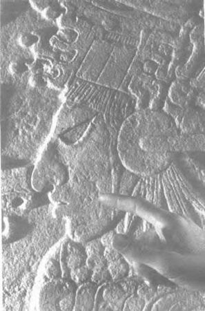 Эрих фон Дэникен - Боги майя [День, когда явились боги]