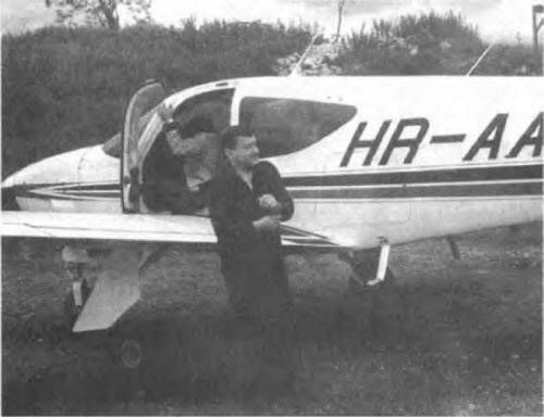 Эрих фон Дэникен - Боги майя [День, когда явились боги]