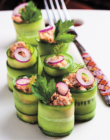 Алена Богданова - Аппетитные рулеты. Мясные. Рыбные. Грибные. Овощные. Сырные