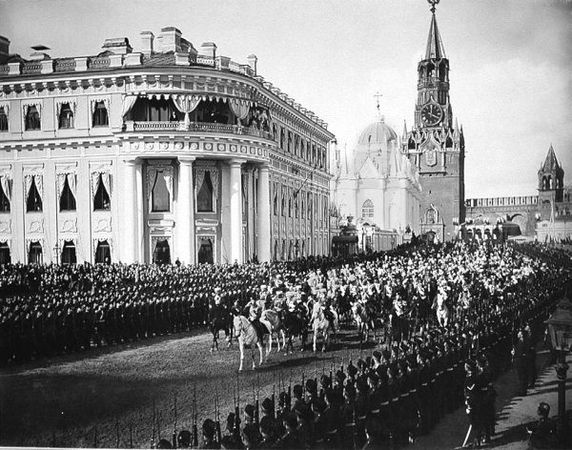 Ирина Сергиевская - Москва парадная. Тайны и предания Запретного города