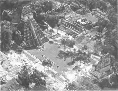 Эрих фон Дэникен - Боги майя [День, когда явились боги]