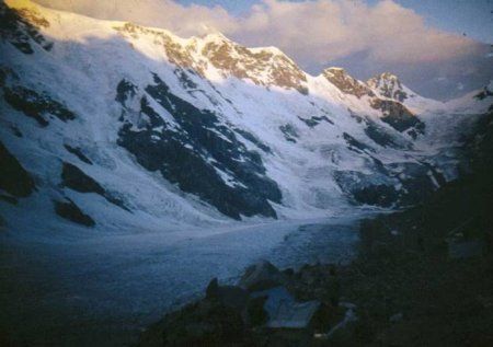 Евгений Буянов - Стихий безумные удары