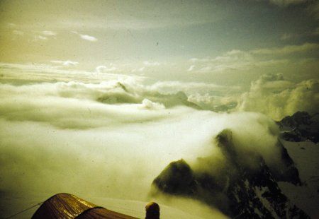 Евгений Буянов - Стихий безумные удары