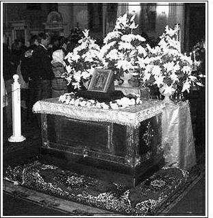 Николай Коняев - Ангел над городом. Семь прогулок по православному Петербургу