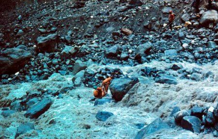 Евгений Буянов - Стихий безумные удары