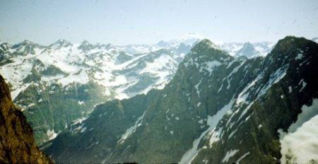 Евгений Буянов - Стихий безумные удары