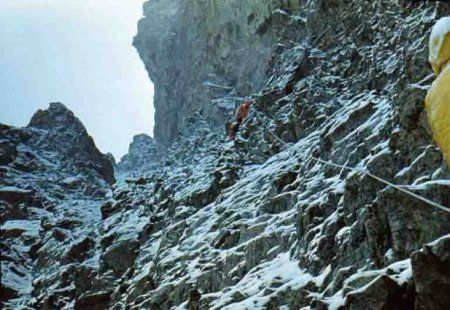 Евгений Буянов - Стихий безумные удары