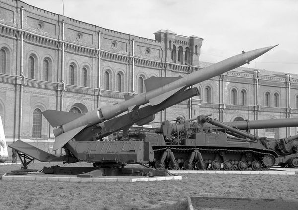 Валентин Привалов - Улицы Петроградской стороны. Дома и люди