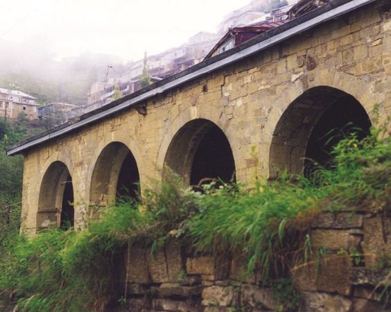 Амри Шихсаидов - Дагестанские святыни. Книга первая