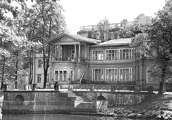 Валентин Привалов - Улицы Петроградской стороны. Дома и люди