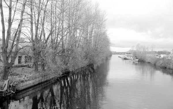 Сергей Петров - На берегах реки Ждановки
