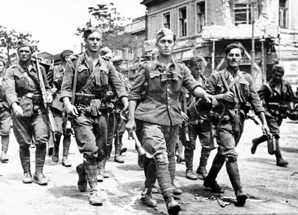 Владимир Побочный, Людмила Антонова - Сталинградская битва (оборона) и битва за...