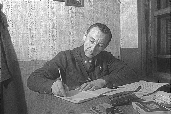 Дмитрий Жуков, Иван Ковтун - РННА. Враг в советской форме