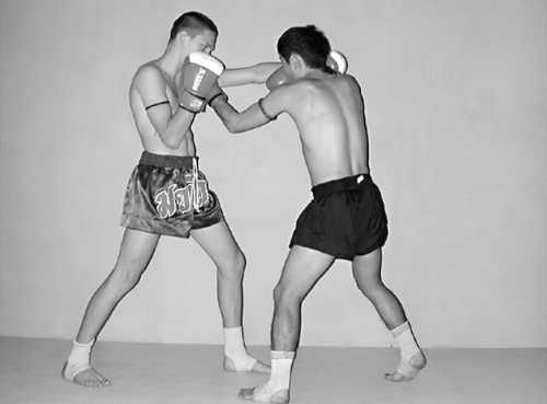 Бим Бэкман, Аман Атилов - Бойцовский клуб: боевой фитнес для мужчин