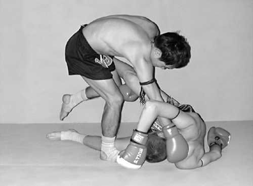 Бим Бэкман, Аман Атилов - Бойцовский клуб: боевой фитнес для мужчин