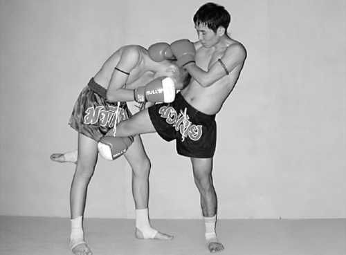 Бим Бэкман, Аман Атилов - Бойцовский клуб: боевой фитнес для мужчин