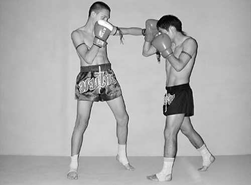 Бим Бэкман, Аман Атилов - Бойцовский клуб: боевой фитнес для мужчин