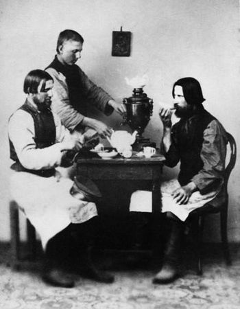 Юлия Демиденко - Рестораны, трактиры, чайные... Из истории общественного...