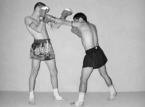 Бим Бэкман, Аман Атилов - Бойцовский клуб: боевой фитнес для мужчин