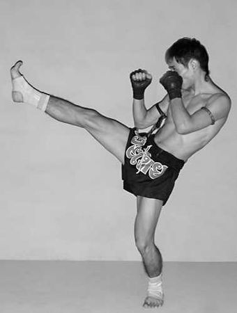 Бим Бэкман, Аман Атилов - Бойцовский клуб: боевой фитнес для мужчин