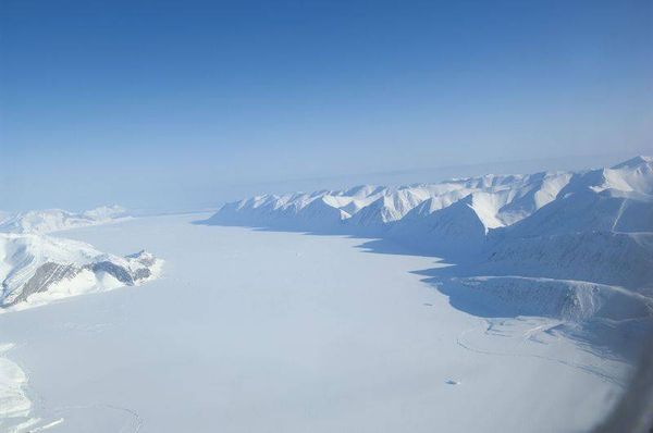 Тьерри Мейер, Шарль Бюффе - 8 полюсов Фредерика Паулсена. Путешествие в мир холода