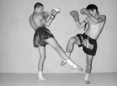 Бим Бэкман, Аман Атилов - Бойцовский клуб: боевой фитнес для мужчин