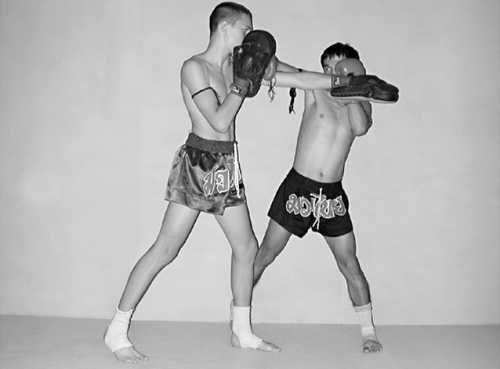 Бим Бэкман, Аман Атилов - Бойцовский клуб: боевой фитнес для мужчин