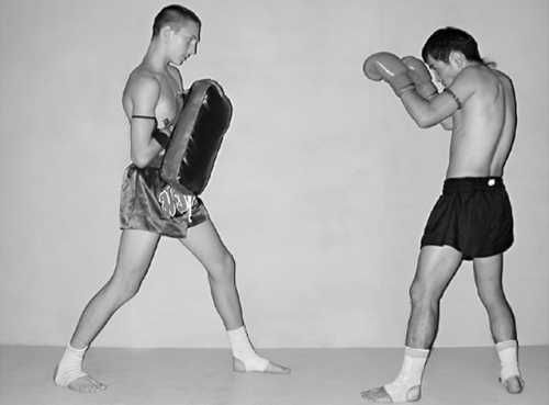 Бим Бэкман, Аман Атилов - Бойцовский клуб: боевой фитнес для мужчин