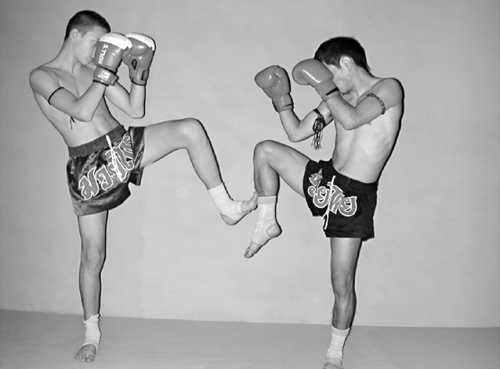 Бим Бэкман, Аман Атилов - Бойцовский клуб: боевой фитнес для мужчин