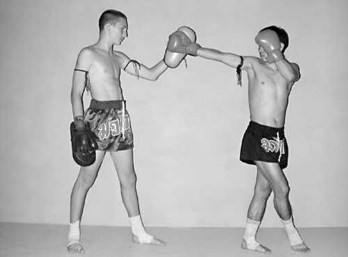 Бим Бэкман, Аман Атилов - Бойцовский клуб: боевой фитнес для мужчин