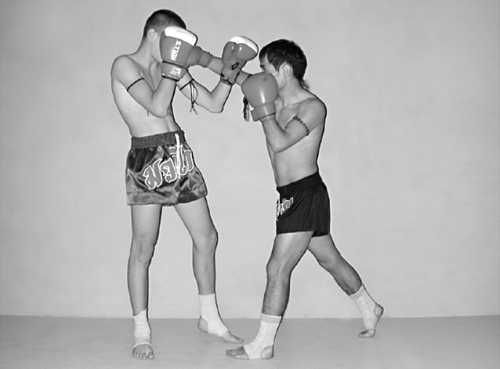 Бим Бэкман, Аман Атилов - Бойцовский клуб: боевой фитнес для мужчин