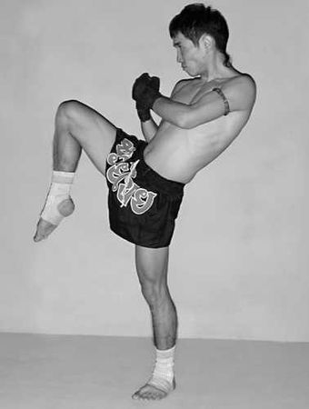 Бим Бэкман, Аман Атилов - Бойцовский клуб: боевой фитнес для мужчин