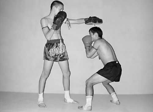 Бим Бэкман, Аман Атилов - Бойцовский клуб: боевой фитнес для мужчин