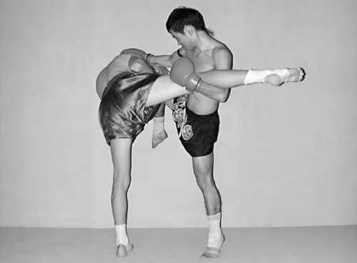 Бим Бэкман, Аман Атилов - Бойцовский клуб: боевой фитнес для мужчин