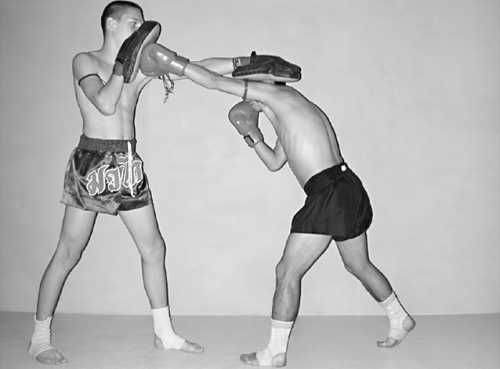 Бим Бэкман, Аман Атилов - Бойцовский клуб: боевой фитнес для мужчин