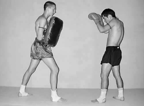 Бим Бэкман, Аман Атилов - Бойцовский клуб: боевой фитнес для мужчин