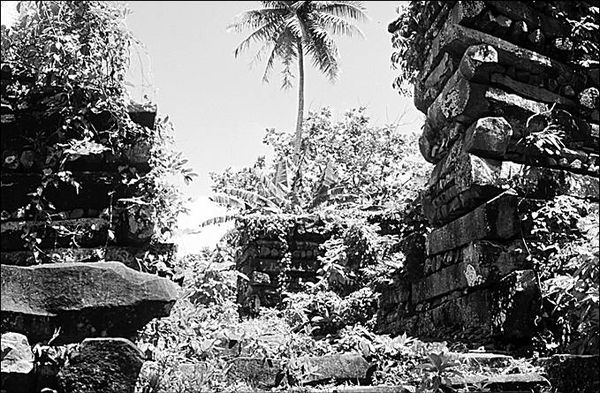 Анатолий Бернацкий - 100 великих тайн океана