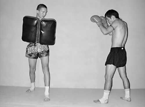 Бим Бэкман, Аман Атилов - Бойцовский клуб: боевой фитнес для мужчин