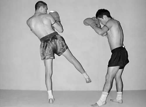 Бим Бэкман, Аман Атилов - Бойцовский клуб: боевой фитнес для мужчин