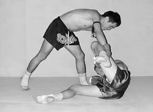 Бим Бэкман, Аман Атилов - Бойцовский клуб: боевой фитнес для мужчин