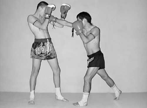 Бим Бэкман, Аман Атилов - Бойцовский клуб: боевой фитнес для мужчин