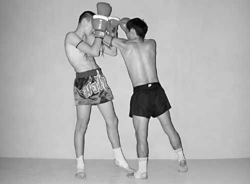 Бим Бэкман, Аман Атилов - Бойцовский клуб: боевой фитнес для мужчин