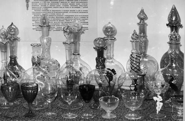 Юлия Демиденко - Рестораны, трактиры, чайные... Из истории общественного...