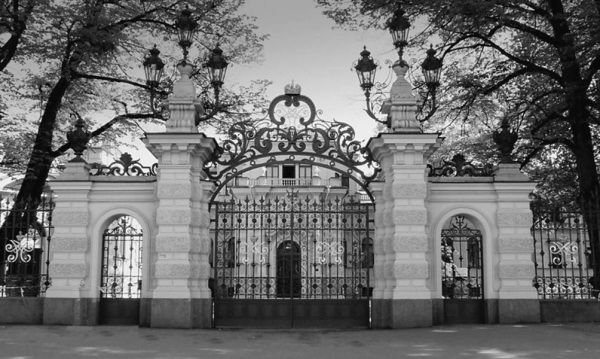 Александр Мясников - 100 великих достопримечательностей Санкт-Петербурга