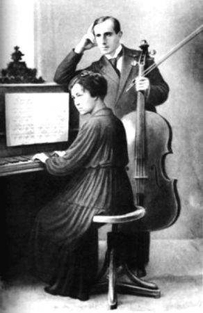 Ольга Афанасьева - Мстислав Ростропович. Любовь с виолончелью в руках