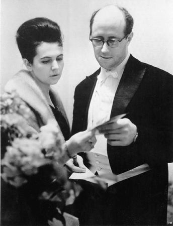 Ольга Афанасьева - Мстислав Ростропович. Любовь с виолончелью в руках